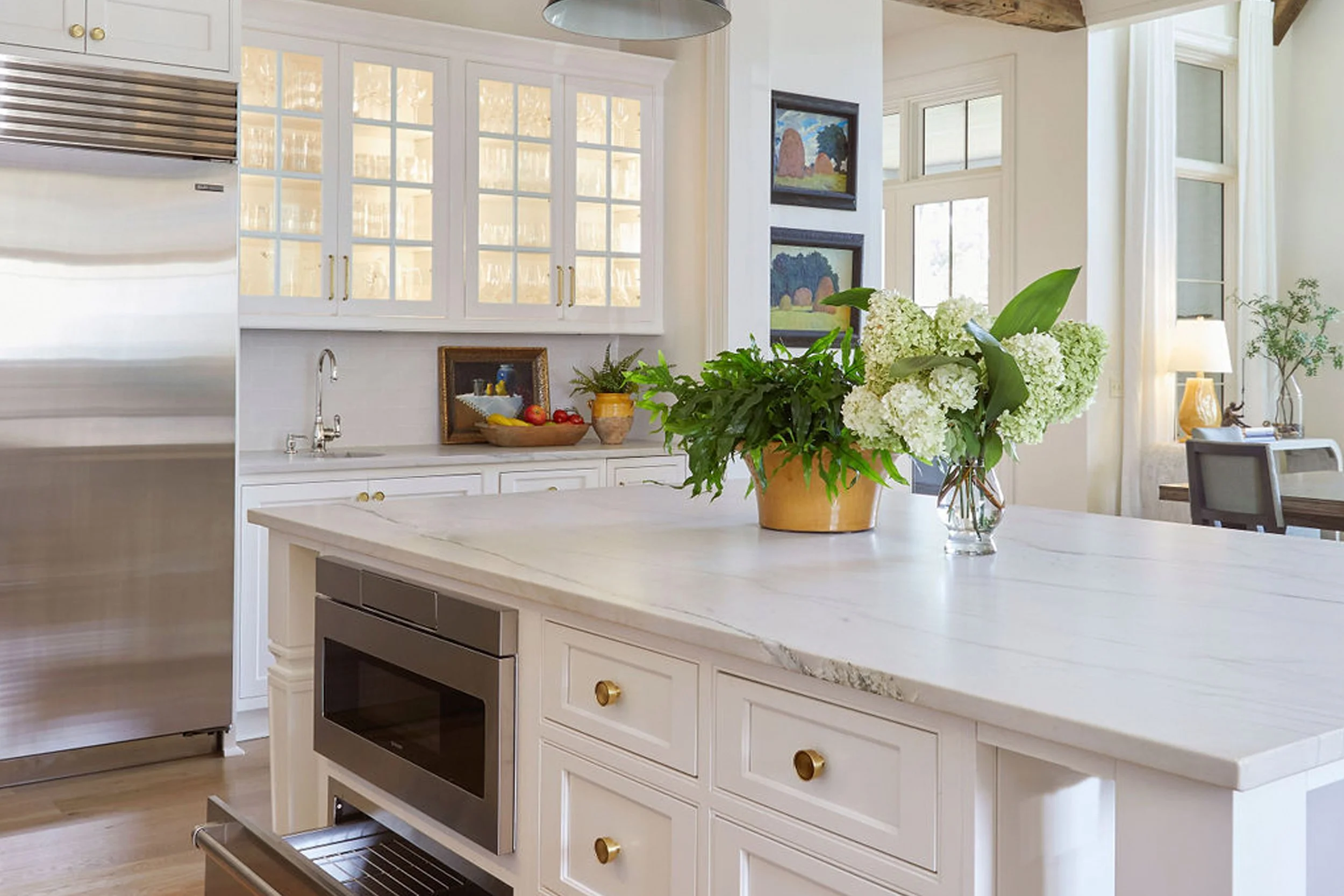You are currently viewing The Complete Guide to Kitchen Remodel Cost: Budgeting for Materials, Labor, and Contingencies